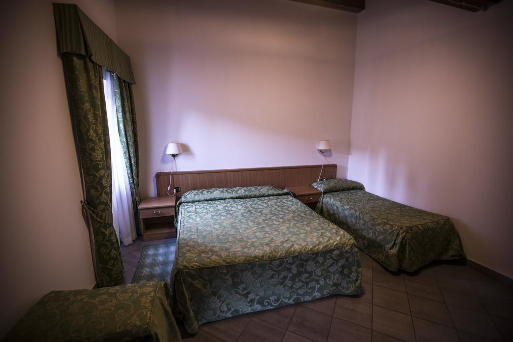 Albergo La Veranda Tavarone Oda fotoğraf